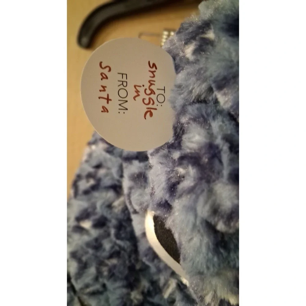 Shark Plush Sleeping Bag ISAAC MIZRAHI 56